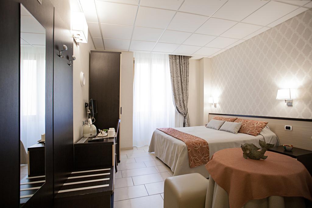 Domus Palatina Hotel Rome Bagian luar foto