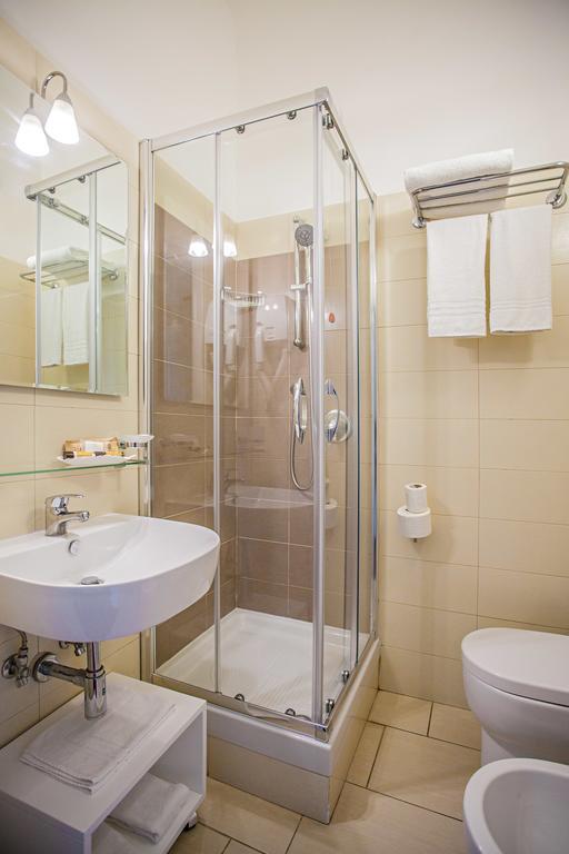 Domus Palatina Hotel Rome Bagian luar foto
