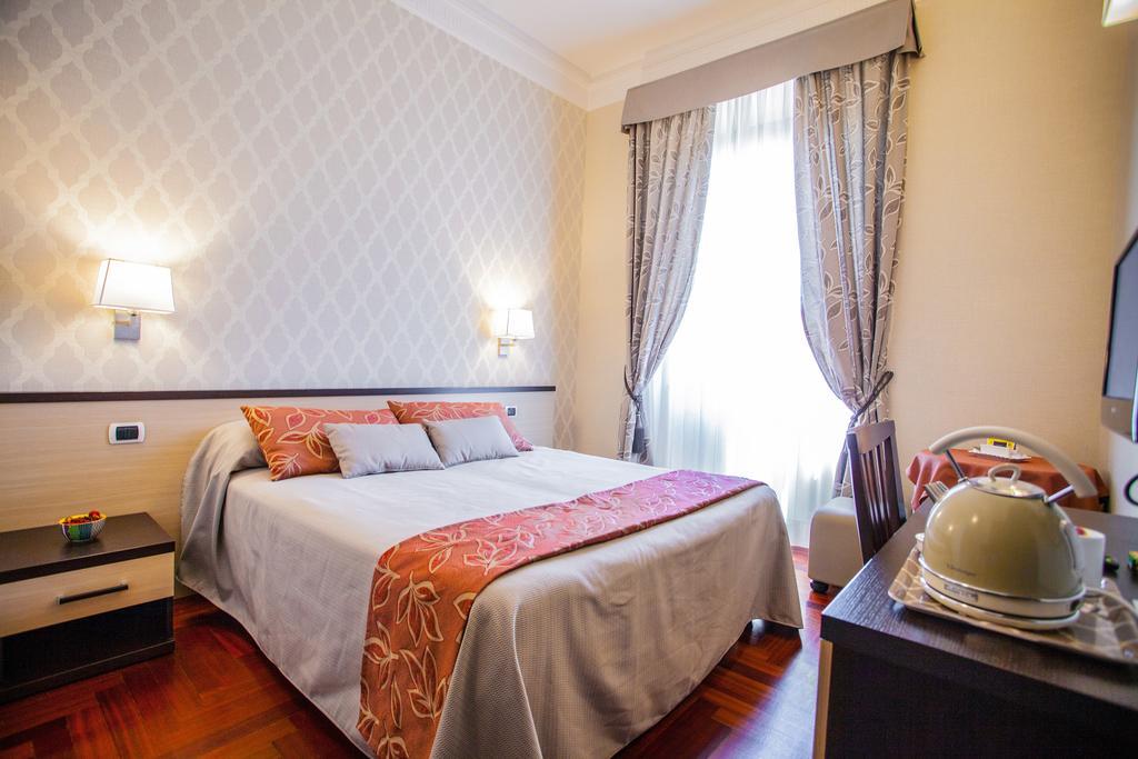 Domus Palatina Hotel Rome Bagian luar foto